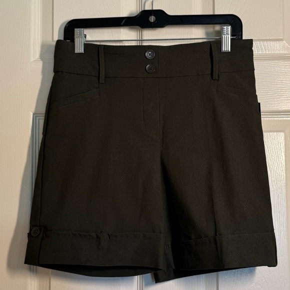 Rekucci Pants - Chic Dark Green Women's Bermuda Shorts